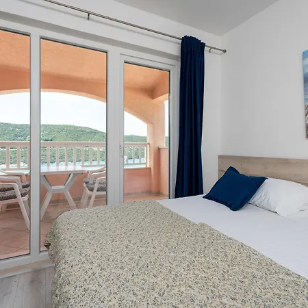 Obradovic 3* Neum